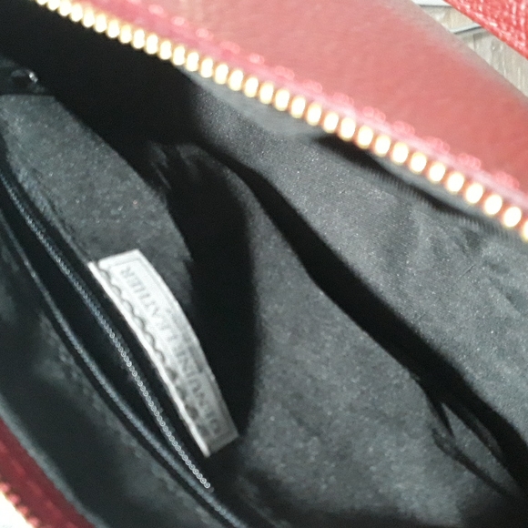 Italian made red leather shoulder bag. NWOT - Picture 7 of 8
